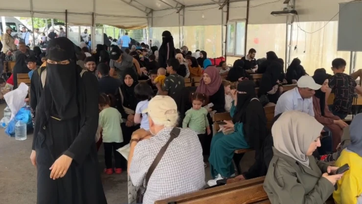 Suriyelilerin ülkelerine dönüşü okulların tatile girmesiyle yoğunluk kazandı