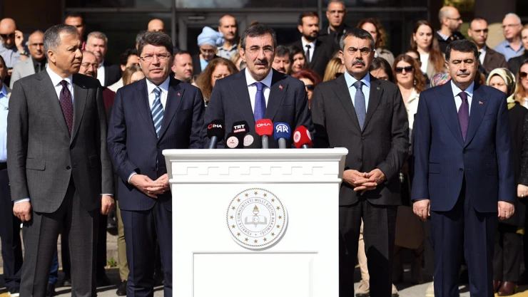 Taslak kanun, özel öğretim kurumlarında görev yapan öğretmenleri de kapsıyor