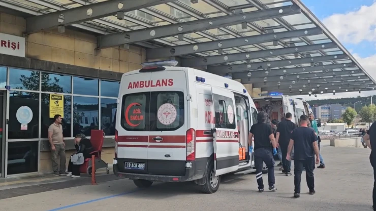 Tavuk döner yediler, hastaneye kaldırıldılar