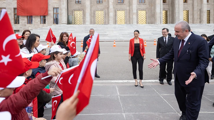 TBMM'de 'Meclis Bahçesi Çocuk Bahçesi Bilim Şenliği' düzenlendi