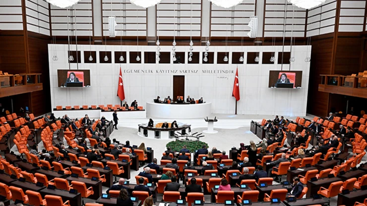 TBMM genel kurulu çalışmalarına ara verdi