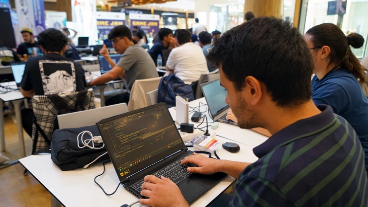 Teknoloji tutkunlarını Dijital Oyun Geliştirme Atölyesinde buluştu