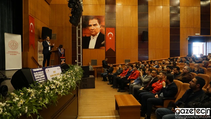 Teknolojiye ilgi duyan gençler için Kahramanmaraş'ta seminer düzenlendi