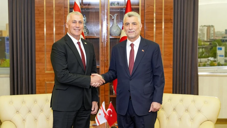 Ticaret Bakanı Bolat, KKTC Ekonomi ve Enerji Bakanı ile görüştü