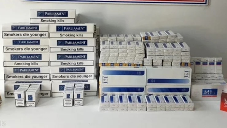 Tırlarda 1510 paket kaçak sigara ele geçirildi