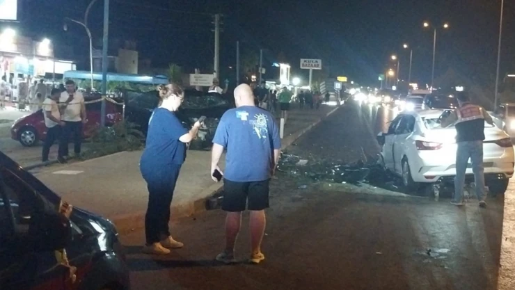 Trafik kazasında 2 kişi öldü, 2 kişi yaralandı