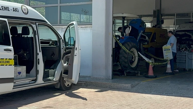 Traktör ile römork arasına sıkışan lise öğrencisi öldü