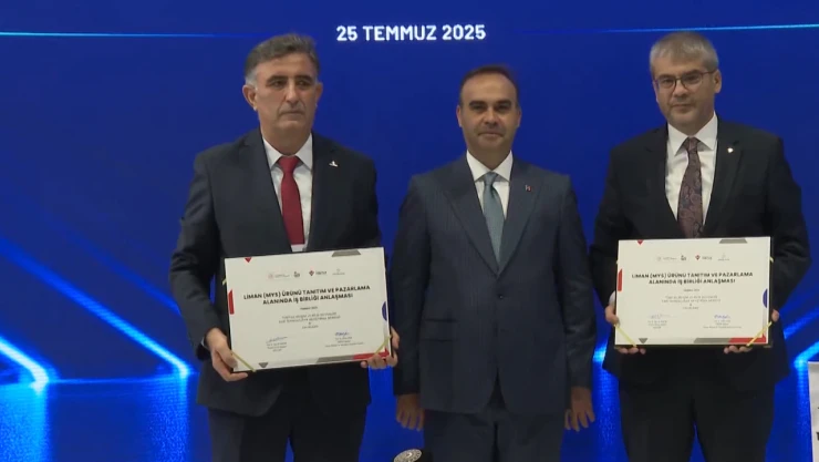 TÜBİTAK'tan IDEF'te 8 önemli işbirliği anlaşması