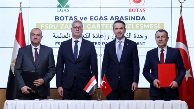 Türk FSRU'ya ilk yurt dışı görevi