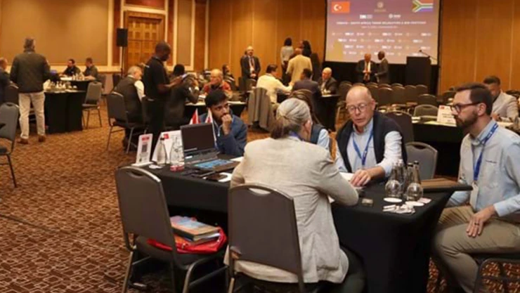 Türk ihracatçıları, 3 kıtada 1.100'ü aşkın ikili iş görüşmesi gerçekleştirdi