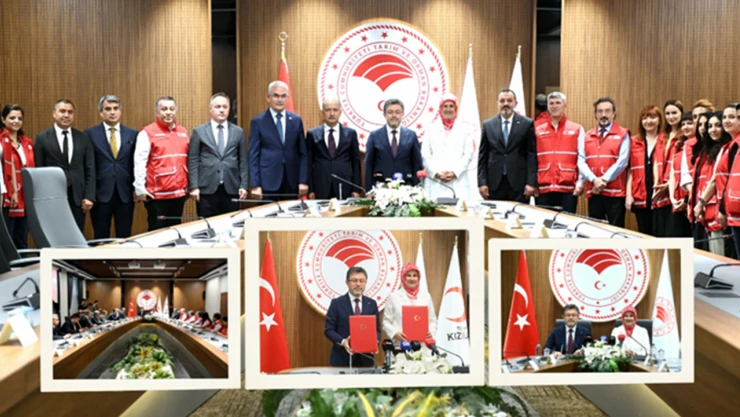 Türk Kızılay'a kan bağışı yapanlar adına fidan dikilecek