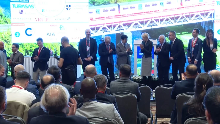 Türkiye-Birleşik Krallık Demir Yolu Forumu Ankara'da gerçekleştirildi