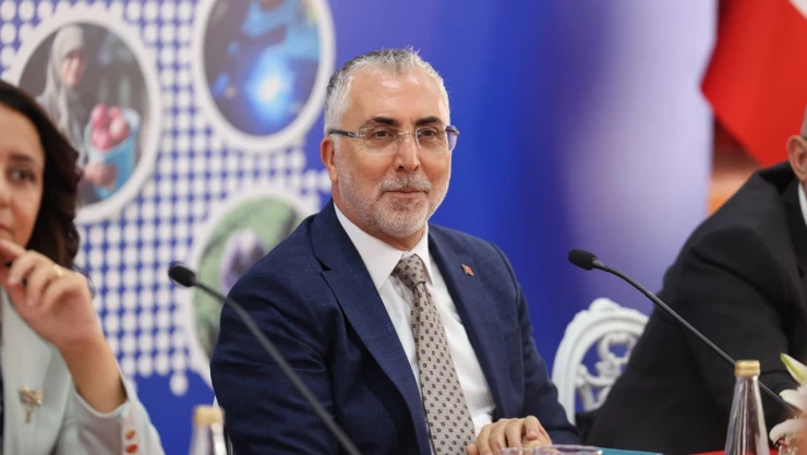 Türkiye ekonomisi emin adımlarla yoluna devam ediyor