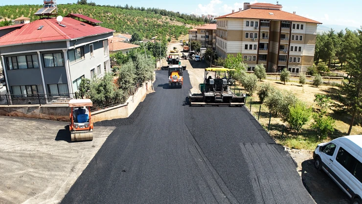 Türkoğlu'nda daha konforlu ulaşım için Büyükşehir sahada