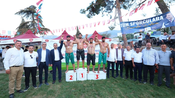 Uluslararası Hartlap Karakucak Güreş Festivali başpehlivanı İranlı güreşçi oldu