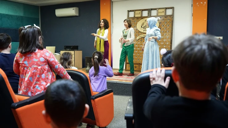 Uluslararası şölen, çocuklar ve masallar arasında köprüler kuruyor