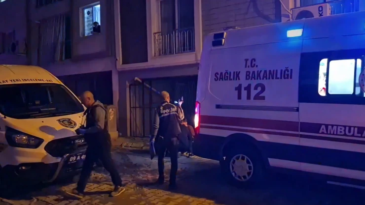 Üniversite öğrencisi, arkadaşlarının evinde ölü bulundu