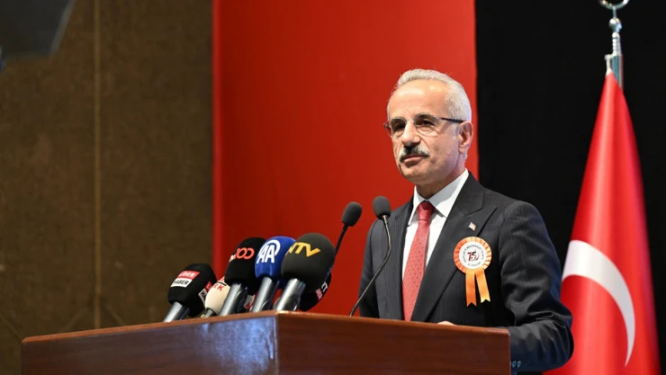 Uraloğlu, 'Çocuklarımızı dijital dünyanın risklerinden koruyacağız'