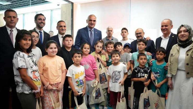 Üreten kütüphane vizyonu Balıkesir'de hayat buldu