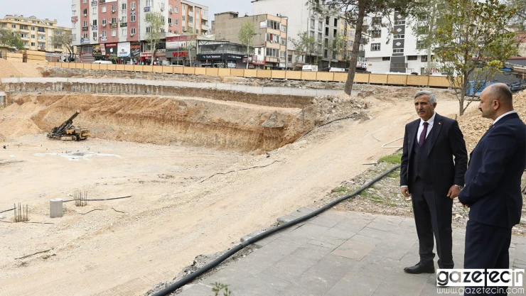 Vali Mükerrem Ünlüer, yeni hizmet binasını inceledi