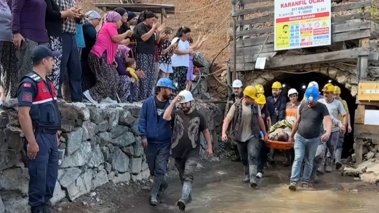 Vali Ömer Faruk Coşkun, göçükte mahsur kalan işçilerin son durumunu açıkladı