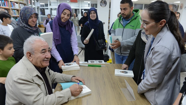 Vehbi Vakkasoğlu'dan Necip Fazıl'a övgü dolu sözler