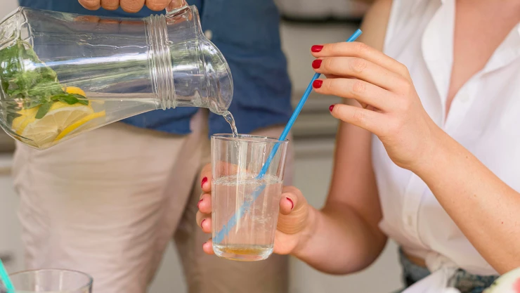 Yaz aylarında ne kadar sıvı almalıyız?