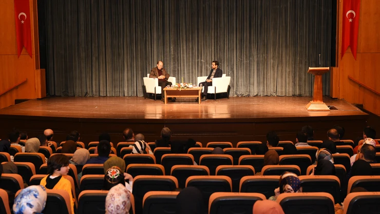 Yazar Kaplan, 'Kurtuluş, Milli Mücadele ruhuyla mümkündür'