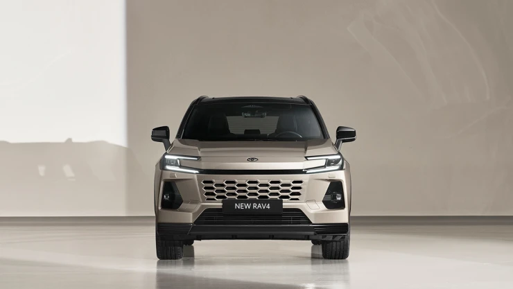Yeni RAV4, 2026'da Türkiye'de de satışa çıkıyor