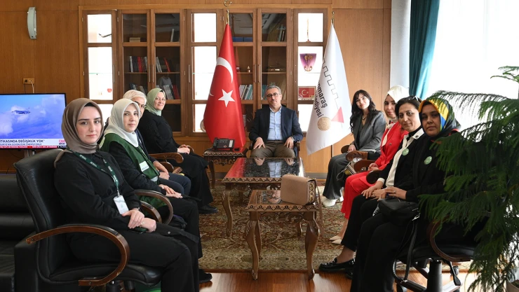 Yeşilay'dan Başkan Güngör'e ziyaret