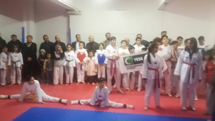 Yeşilay Haftası 'Yeşilay Varsa Hayat Var' sloganıyla kutlandı