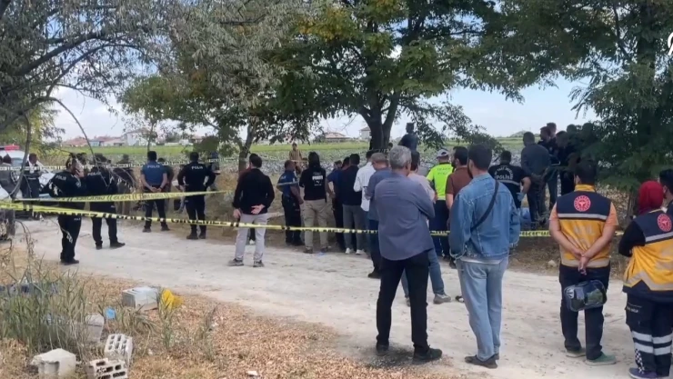 Yol kenarında şüpheli ölüm!
