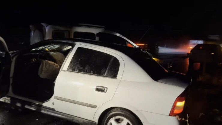 Zincirleme trafik kazası sonrası can pazarı kuruldu