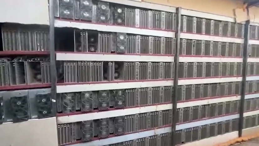 Ahır görünümünde tesis kurup, kripto para imal ettiler