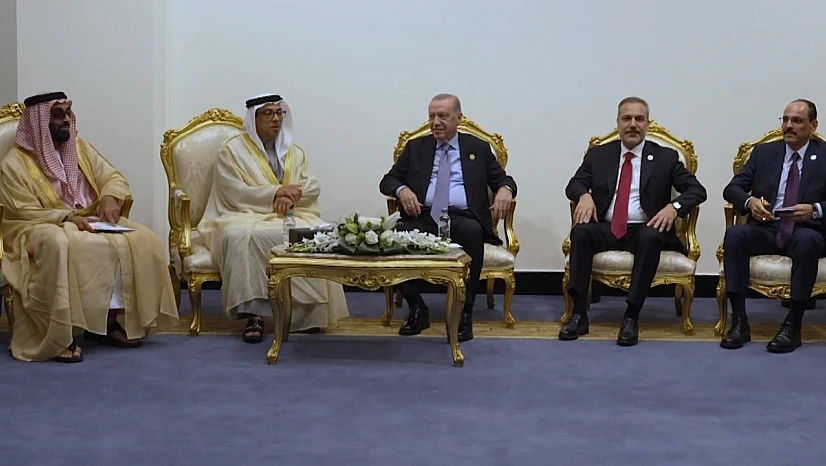 Cumhurbaşkanı Erdoğan, BAE prensi ile bir araya geldi