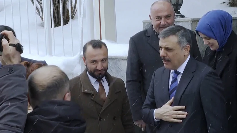 İçişleri Bakanı Mustafa Çiftçi, yeni görevi için Erzurum'dan ayrıldı