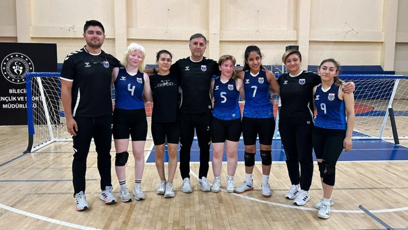 Kahramanmaraş'ın altın kızları Türkiye'ye gelmeyen tek kupanın peşinde