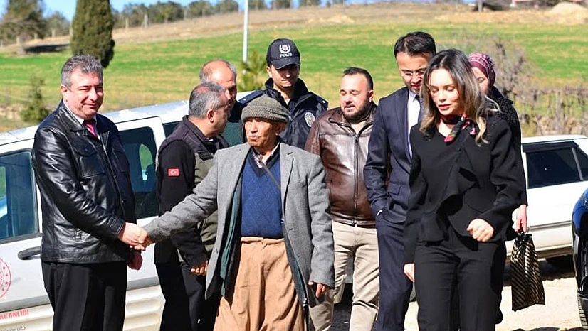 Şehit polis memuru Mustafa Akgül'ün ailesine ev hediye edildi