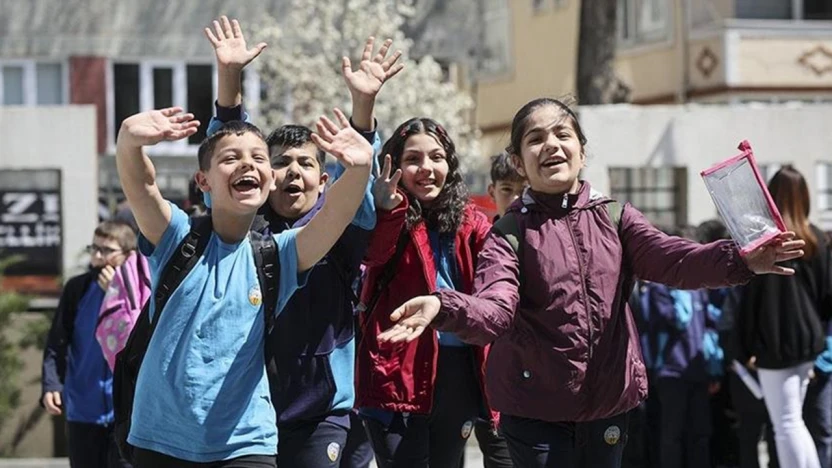 Okullarda ilk ara tatil için son ders zili yarın çalacak