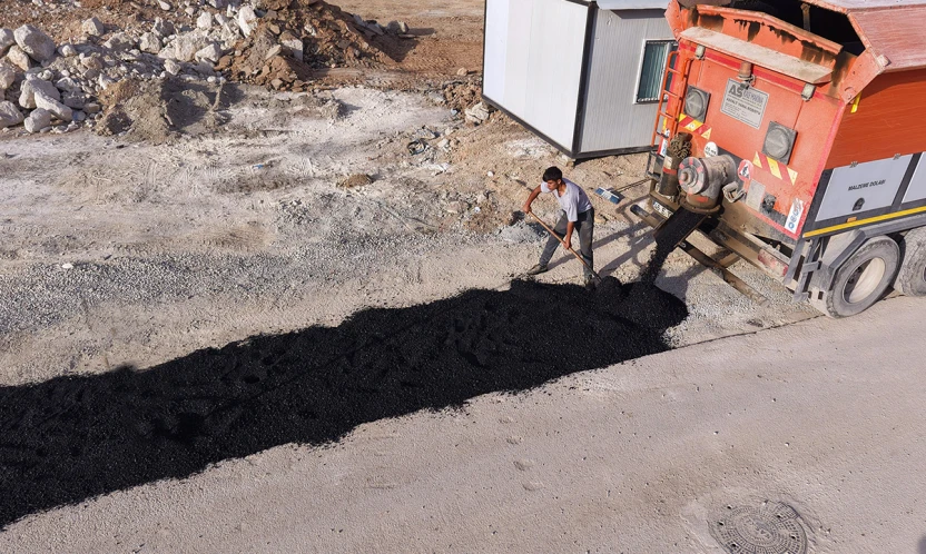 Kahramanmaraş'ın önce altyapıları sonra yolları bir bir onarılıyor