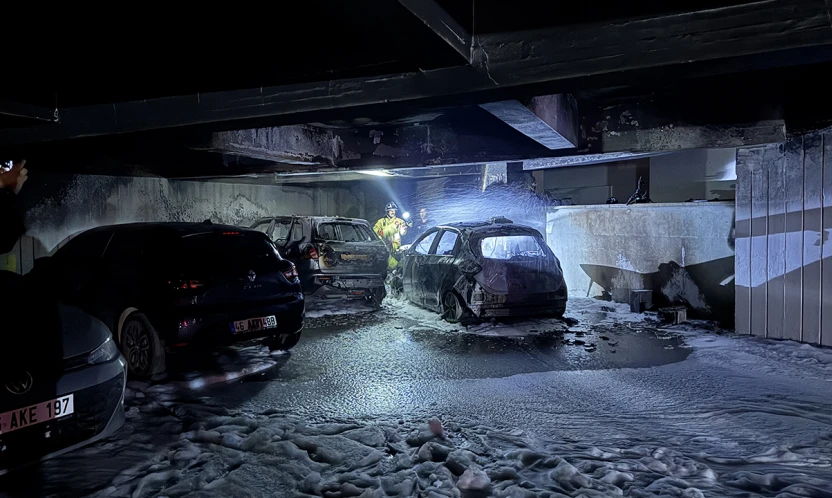 Kahramanmaraş'ta sitenin otoparkında elektrikli araç yangını! 18 kişi dumandan etkilendi